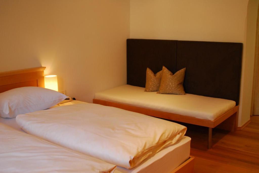 Hotel Dolomiten Collalbo Room photo